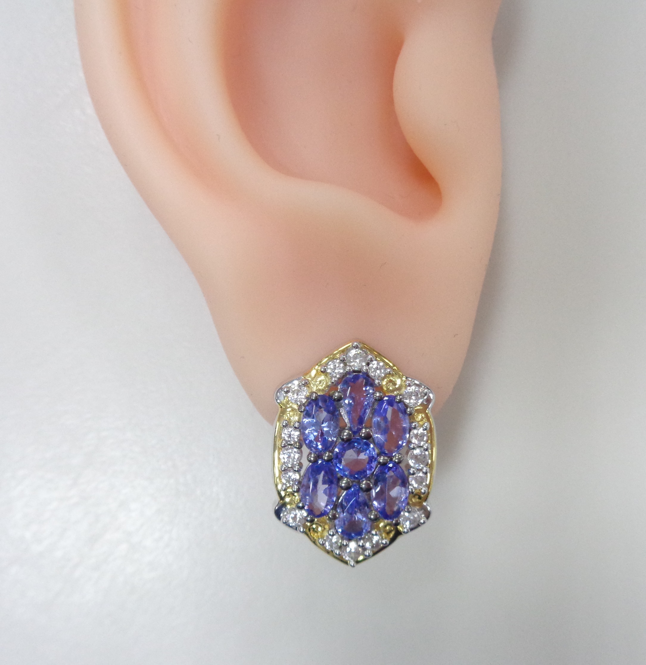 Серебряные серьги с танзанитами